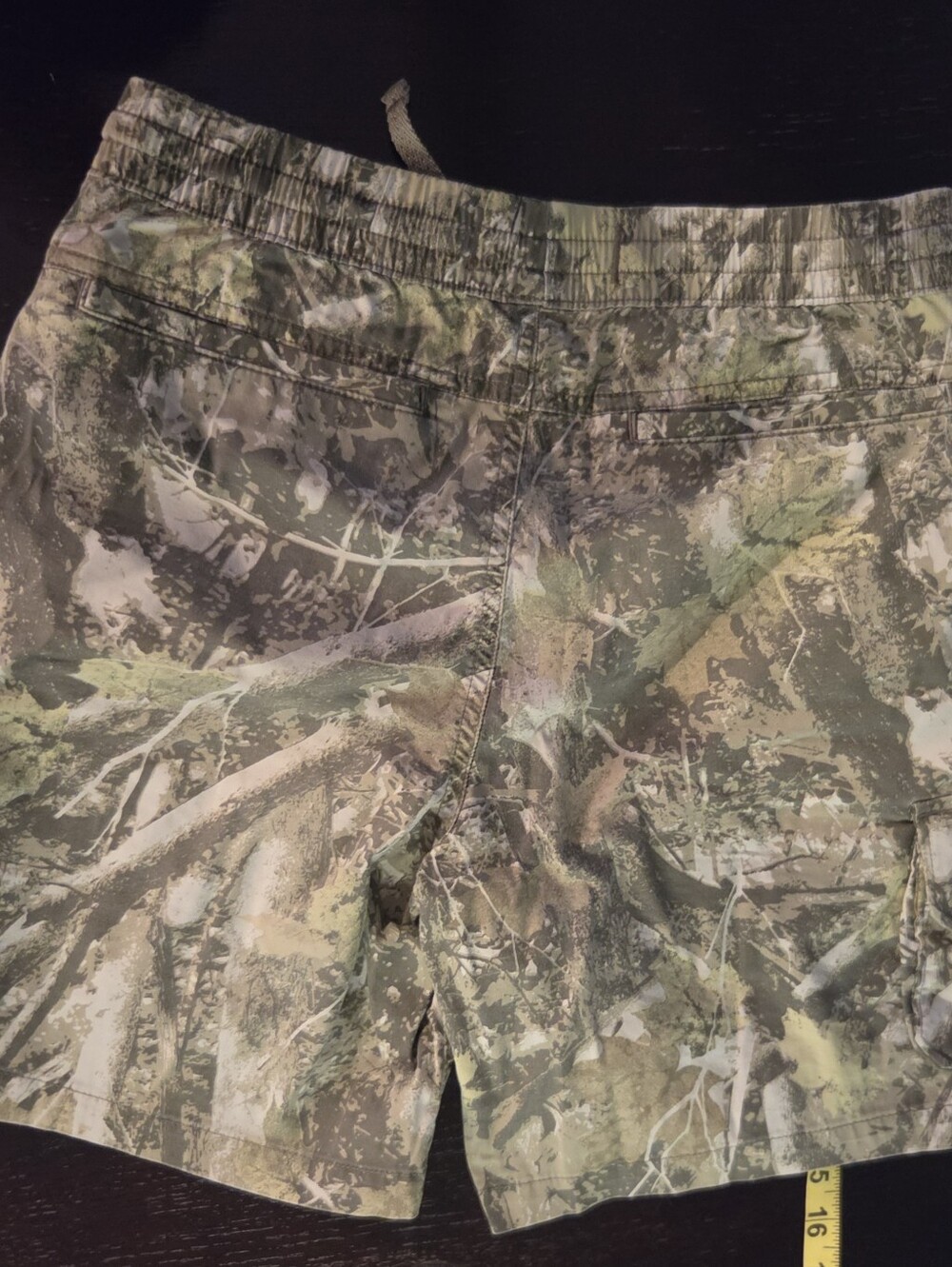 Abercrombie kids tan and brown camo Shorts Size W13-L16.